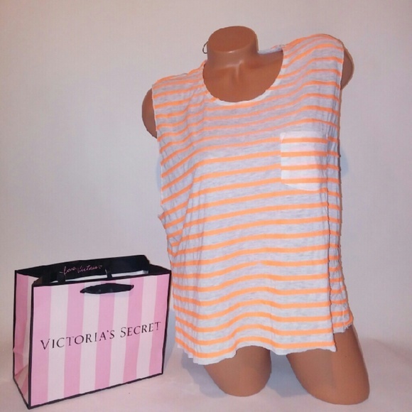 Victoria's Secret Tops - Victoria secret‎ muscle tee
